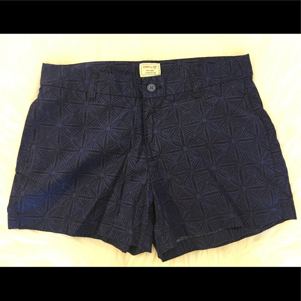 Gap printed shorts